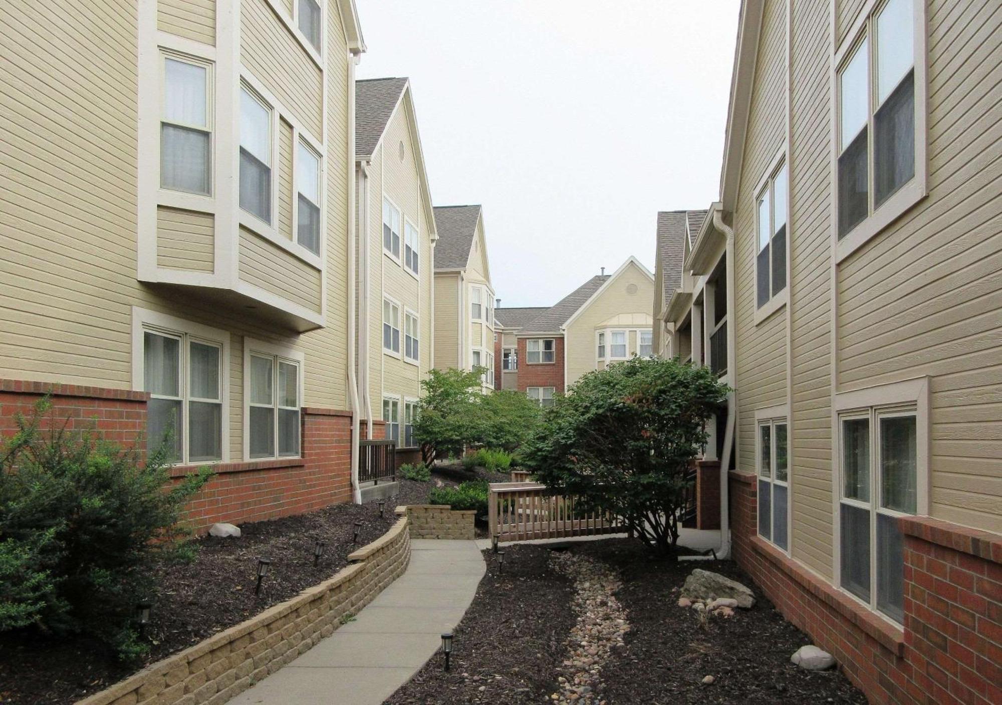 Suburban Extended Hotel 3*
